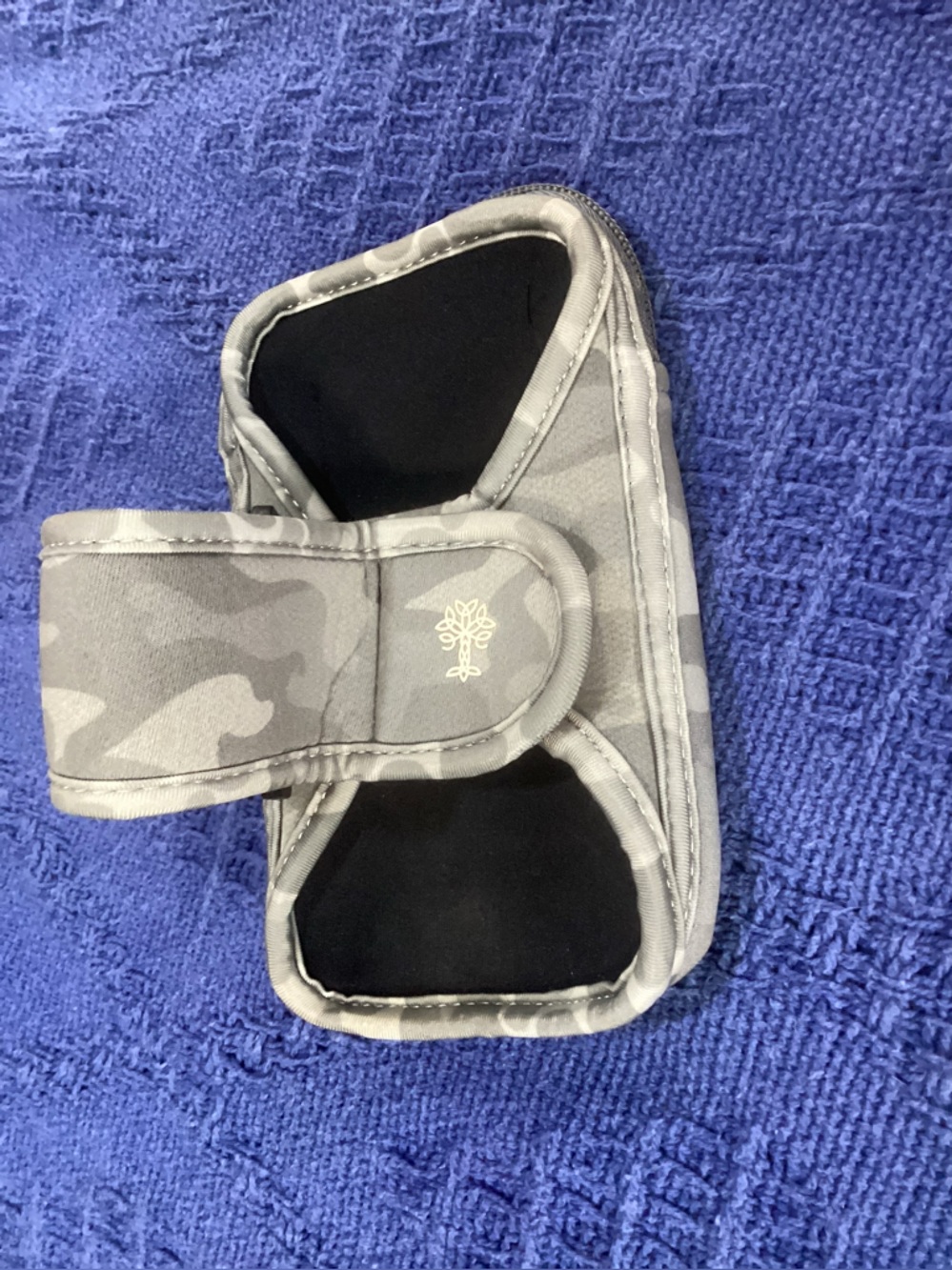 Faded grey camo zippered adjustable phone holder